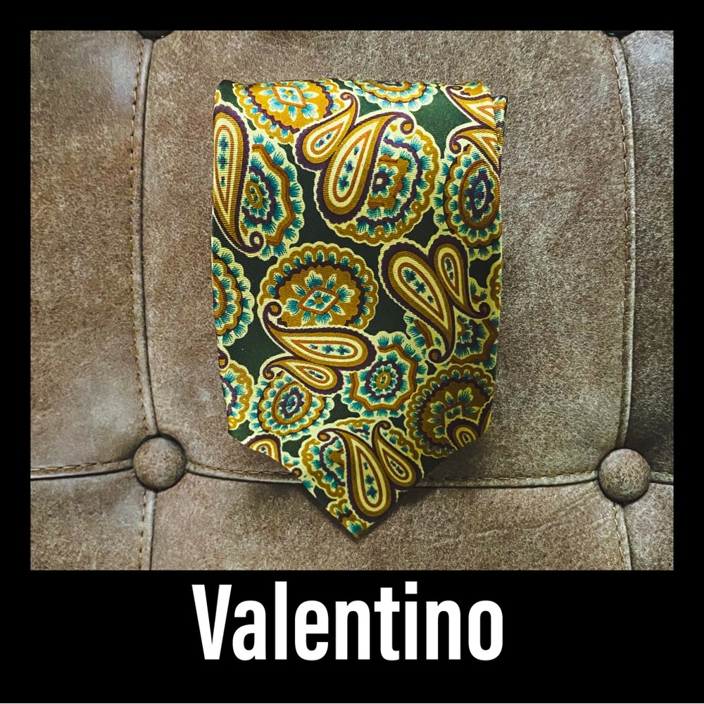 Vintage Valentino men’s Tie